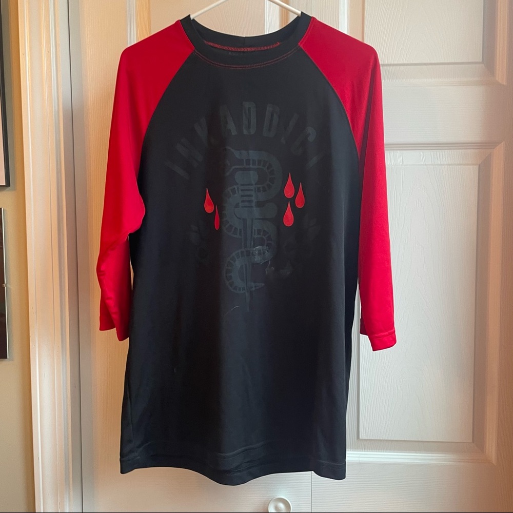 Ink Addict Mens Large red black raglan